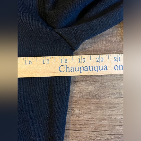 Saks Fifth Avenue Sweater Womens Size 10 Black Wool Pullover Zip Beaded EUC F24 - Picture 8 of 9